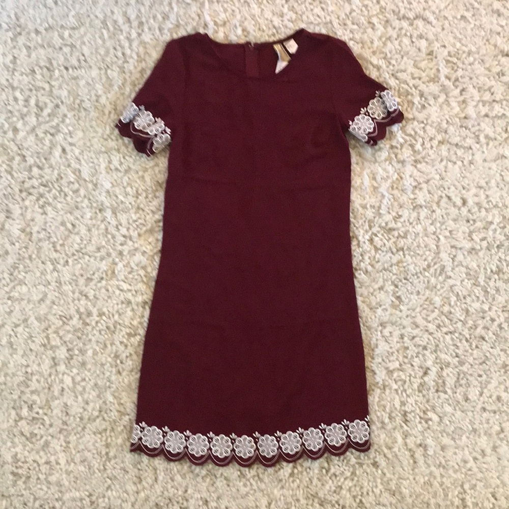 H&M Burgundy Short Sleeve Dress